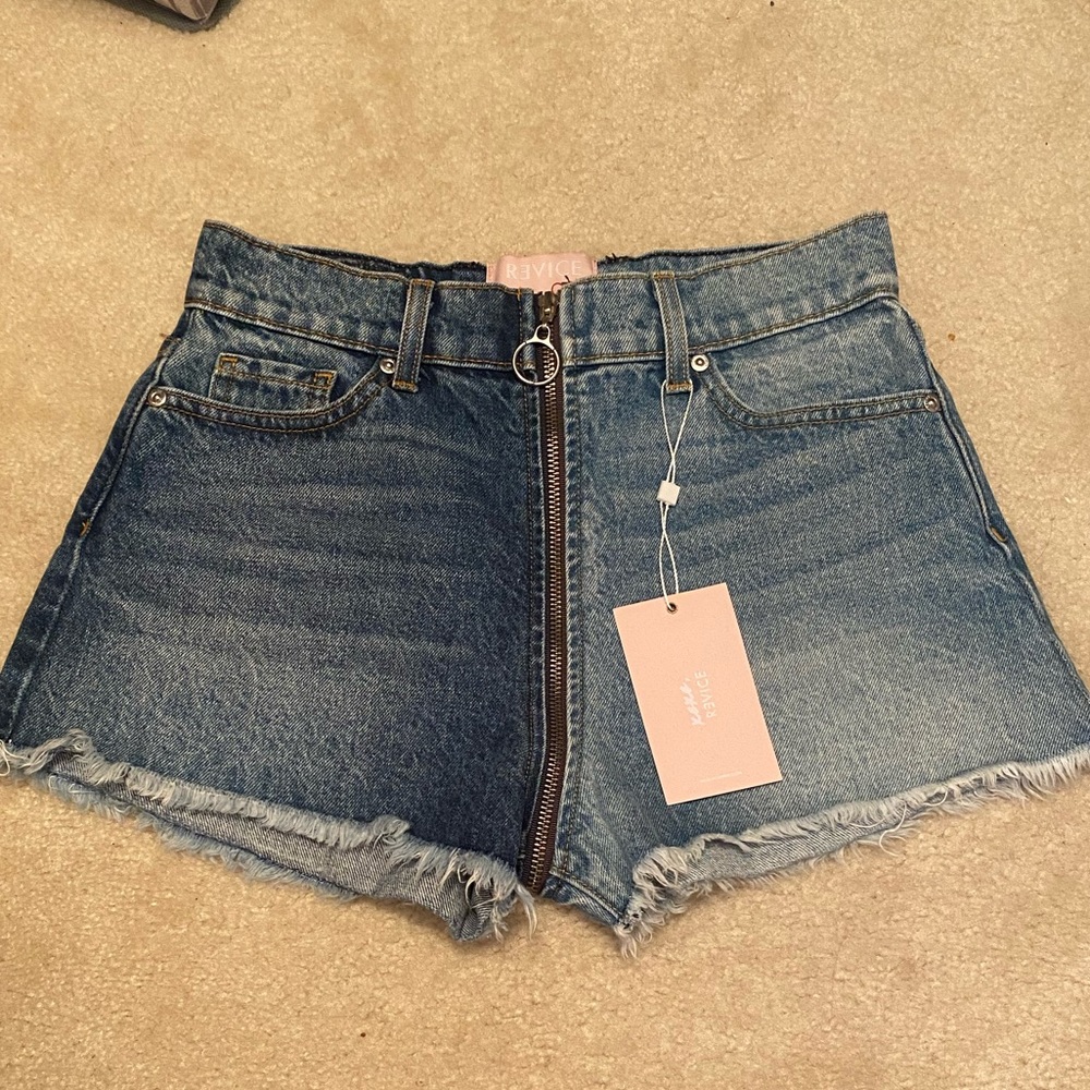 REVICE jean shorts
